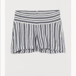 H&M MAMA Shorts with Smocking